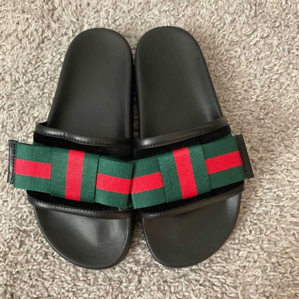 Gucci slippers
